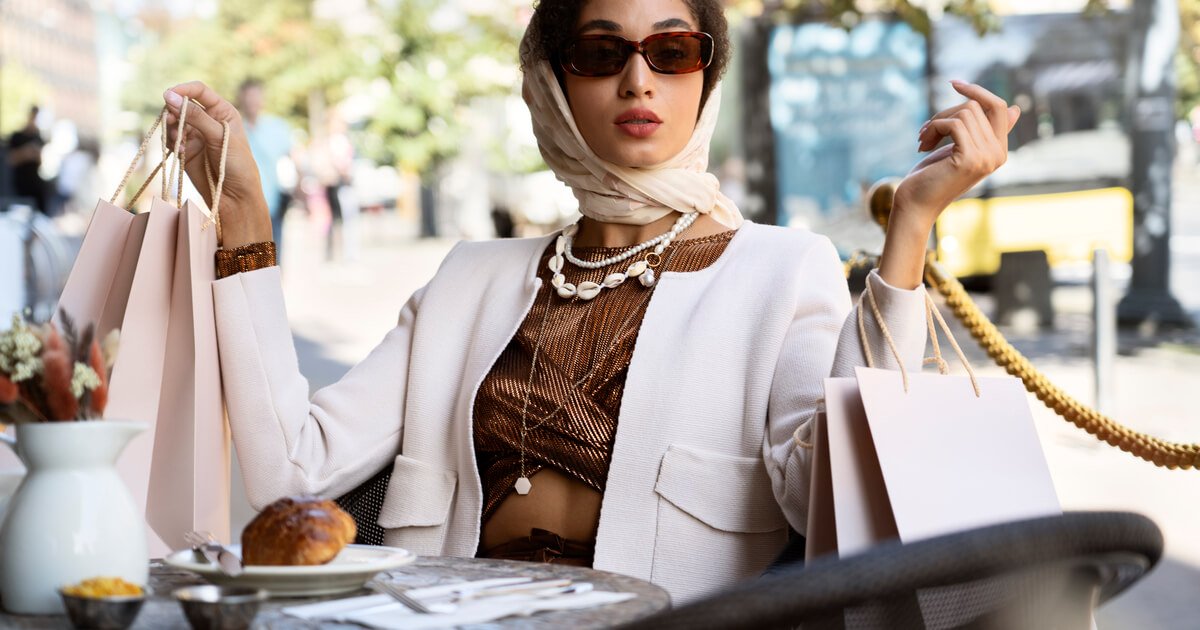 How to Mix and Match Accessories for a Chic Everyday Look